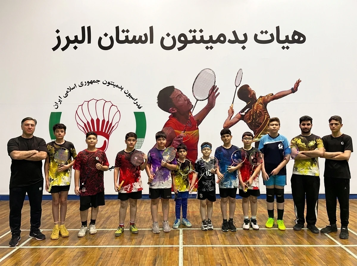 بازیکنان آکادمی بدمینتون هیرو در مسابقات بدمینتون نیمه‌پیشرفته استان البرز